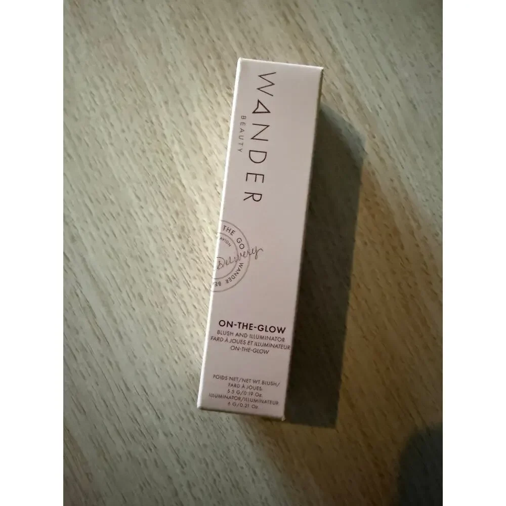 $38 New Wander Beauty On-the-Glow Blush and Illuminator - Coral Rose